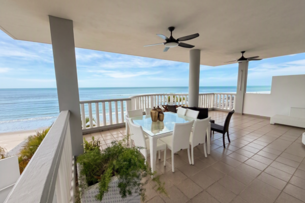 Venta de casa de playa en playa corona, san carlos