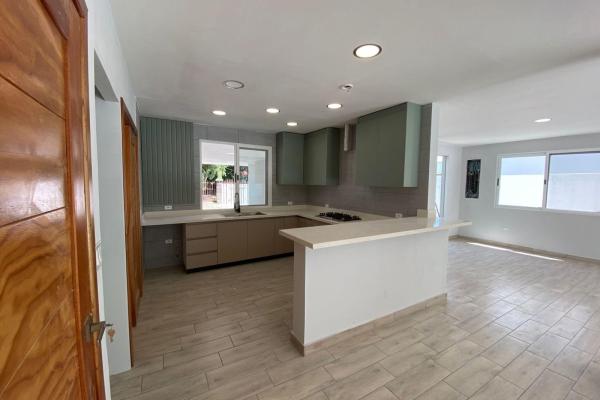 Casa de playa 350,000 en coronado, diseñadas y construidas a su gusto
