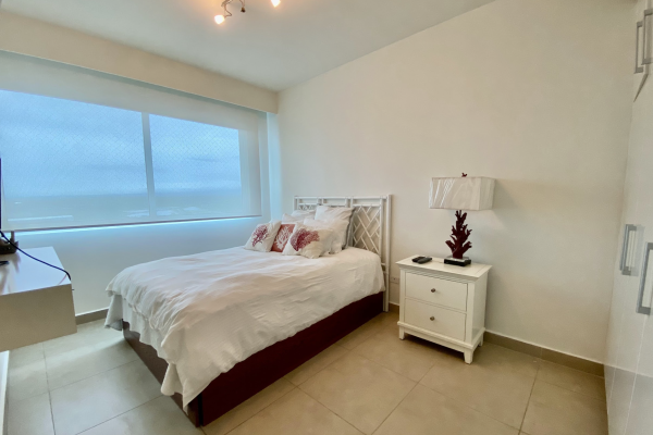 Apartment for sale in front of the sea, santa clara residences, coclé.