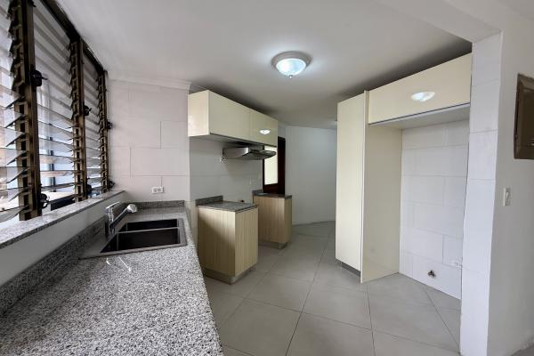 Venta de apartamento en tower one, marbella