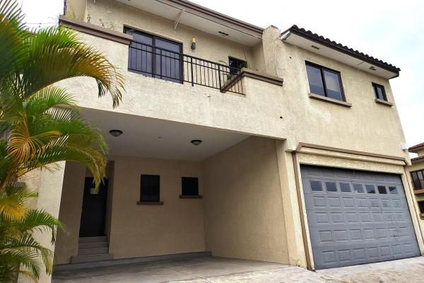 For sale townhome in embassy club for investors.