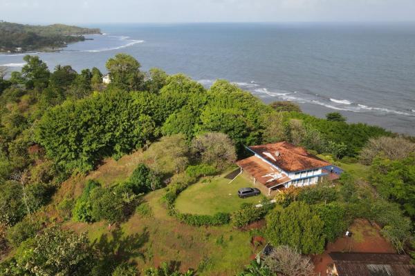 Residencia con 3.2 hectáreas y espectacular vista a las montañas, portobelo, colon