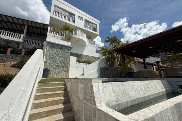 Venta de casa de playa en playa corona, san carlos