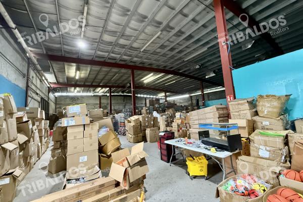 Se vende local comercial con galera bodega