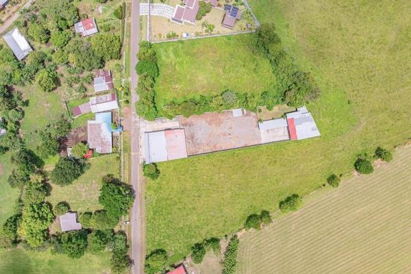 Mixed-use commercial property in san pablo viejo