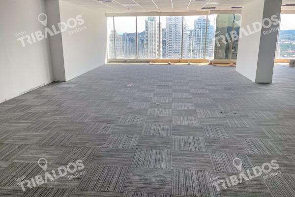 Alquiler de oficina en evolution tower