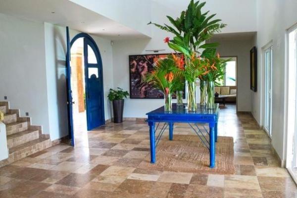 Terreno para desarrollo al lado del hotel gran evenia bijao, frente al mar