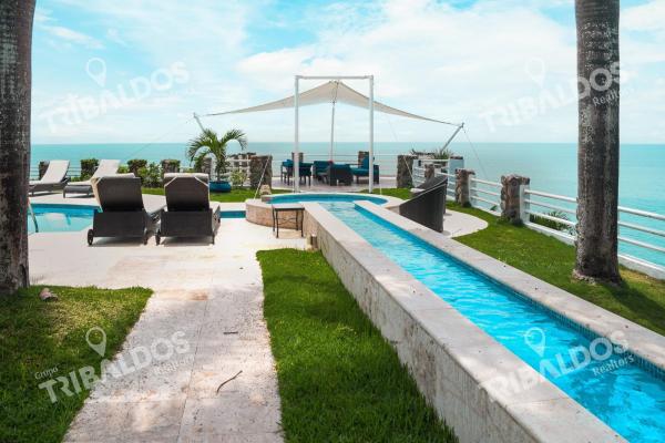 Terreno para desarrollo al lado del hotel gran evenia bijao, frente al mar