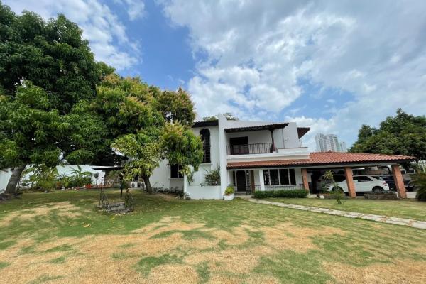 House for sale in altos del golf (san francisco)