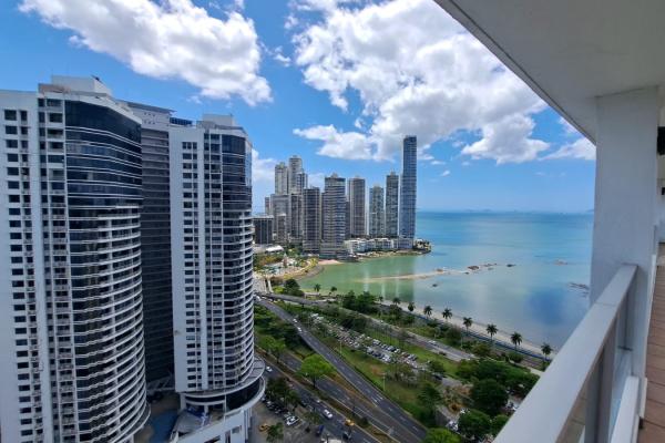 Venta de apartamento en ph bayfront, bella vista