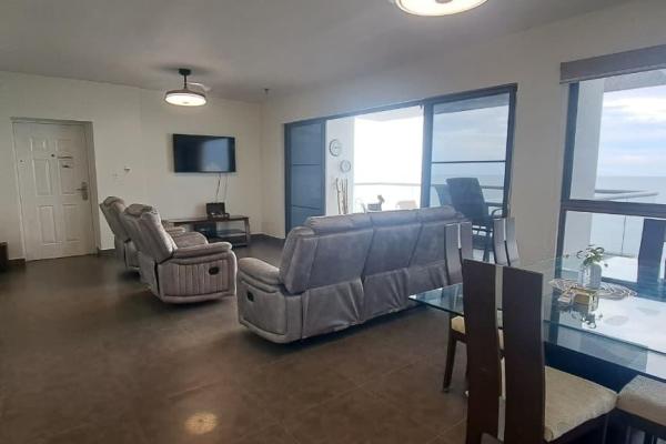 Apartamento de 174 m² en planta alta frente a la playa en ph biltmore