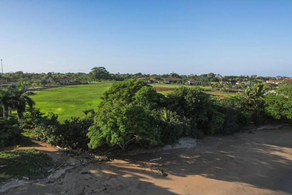 Costa pedasí beachfront lot – 35m premium frontage