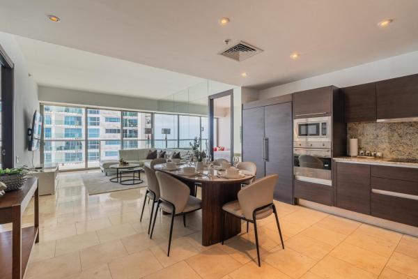 Comfortable high-floor 2-bedroom apartment