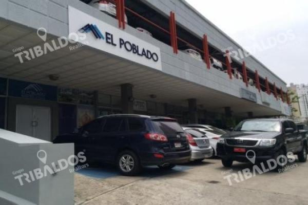 Local comercial en plaza ancana