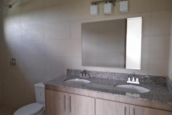 Excelente casa en un gran terreno en venta