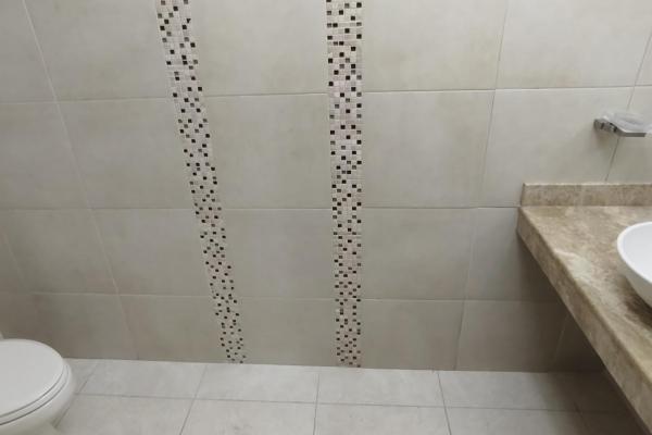 Vendo townhome en embassy club para inversionistas. generando renta.