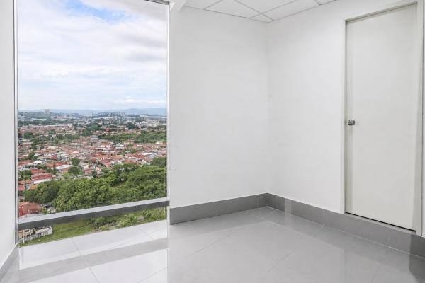 Venta de oficina en costa del este torre ancón
