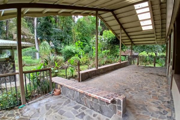 Beautiful park property in high-altitude location