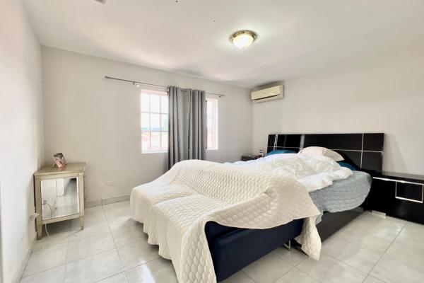 Casa en venta en altos de panamá, fuente del fresno