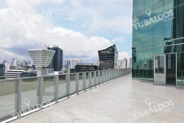 Oficina en gris, piso completo en calle 50, revolution tower