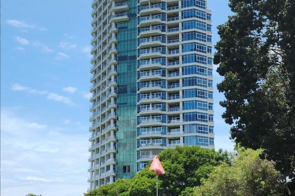 Penthouse coronado golf tower