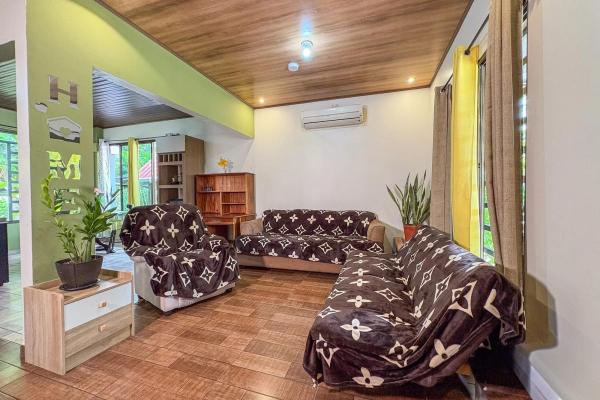 Spacious property with 2,182 m²