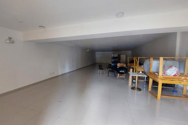 Venta de 6 locales comerciales rentando en vía españa