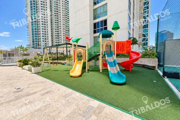 Oceanfront apartment for sale | 204 m2