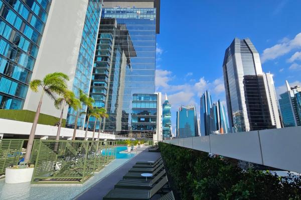 Oficina a estrenar - sortis business tower 105 m2