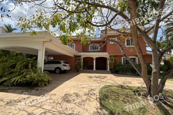 Venta de casa en costa serena costa del este