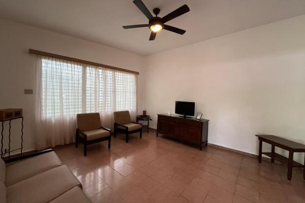 House in playa corona with large land