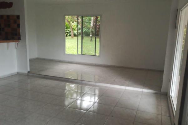 Península with house and ocean access