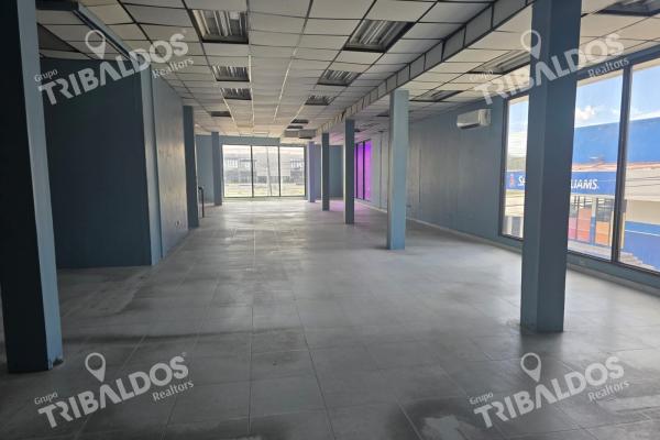 Venta de edificio sobre la carretera interamericana en penonomé