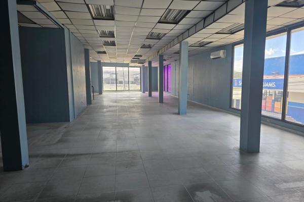 Venta de edificio sobre la carretera interamericana en penonomé