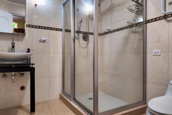 Mountain home for sale | altos del maría panama