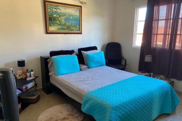 Beautiful house for sale in villas del golf chitré