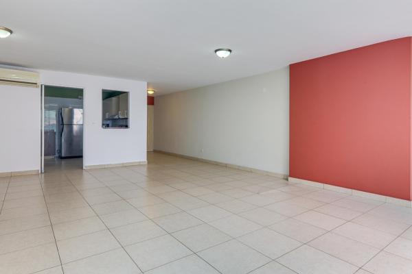 Large apartment at an excellent price