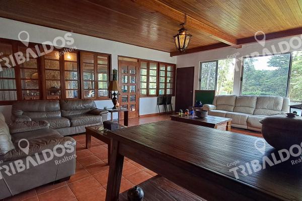 Venta de casa en cerro azul, residencial altos de cerro azul