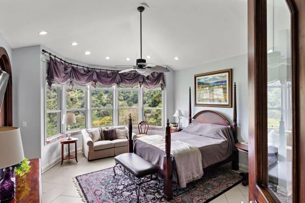 Sophisticated mountain house in boquete the spring