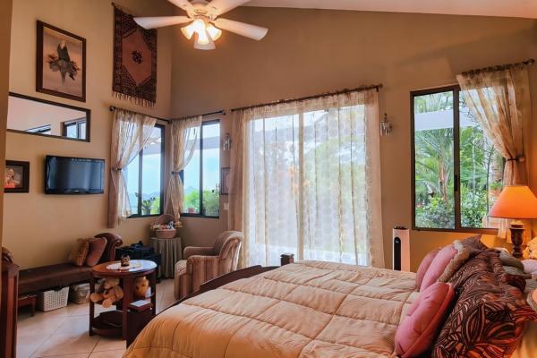 Se vende casa de montaña con impresionantes vistas en altos del maria