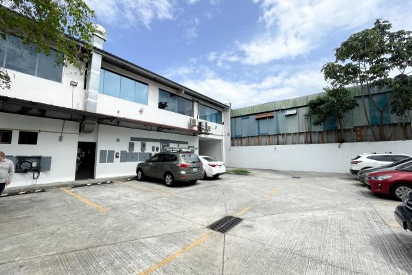 Oportunidad – local comercial en galería cincuentenario