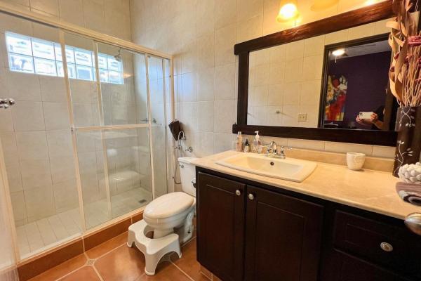 Hermosa casa privada en venta en coronado.