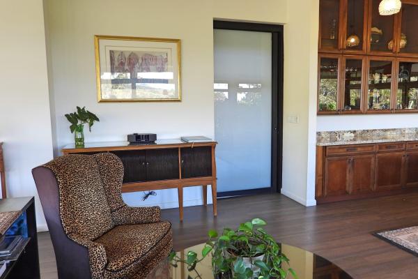 Country estate with multiple buildings in palmira