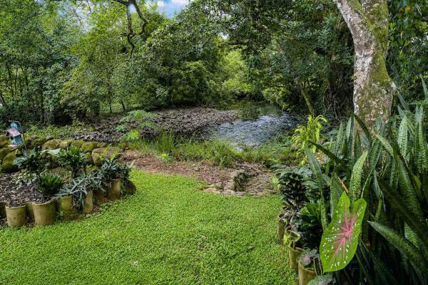 Private 7 hectare property with river near boquete