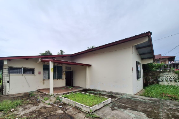 Venta de terreno con mejoras en rio abajo
