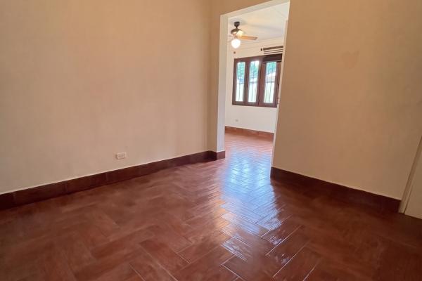 Exclusivo oasis urbano: residencia unifamiliar estilo villa campestre.
