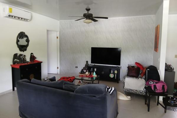Finca bien concebida en una zona tranquila