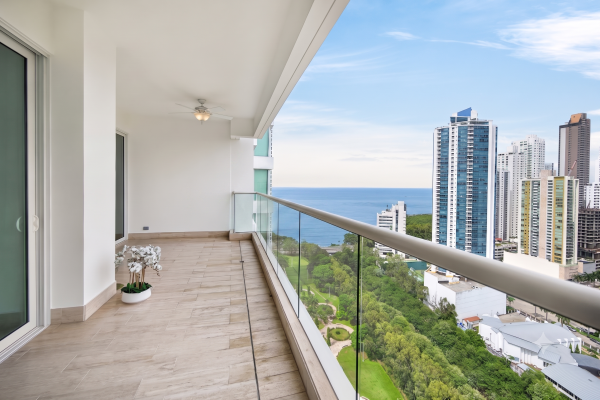 Venta de apartamento en ph aria, costa del este