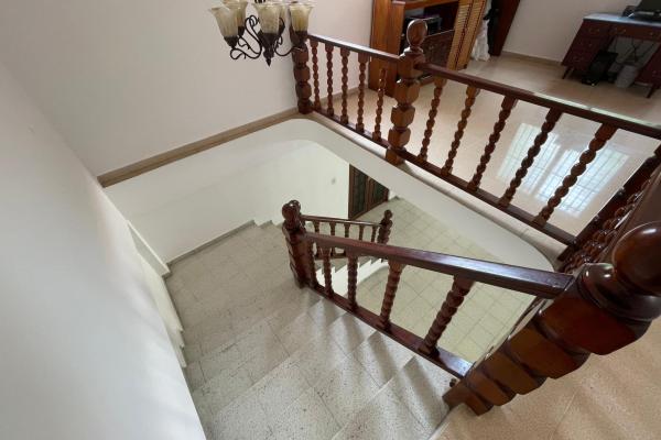 Venta de casa dos pisos con elevador en la loma (hato pintado)