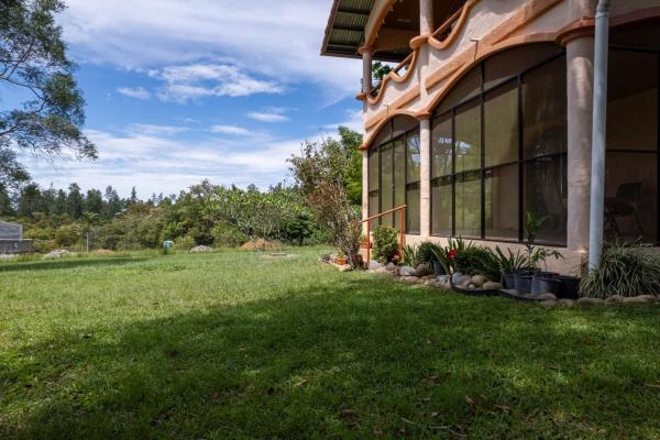 Potrerillos village home with studio apartment